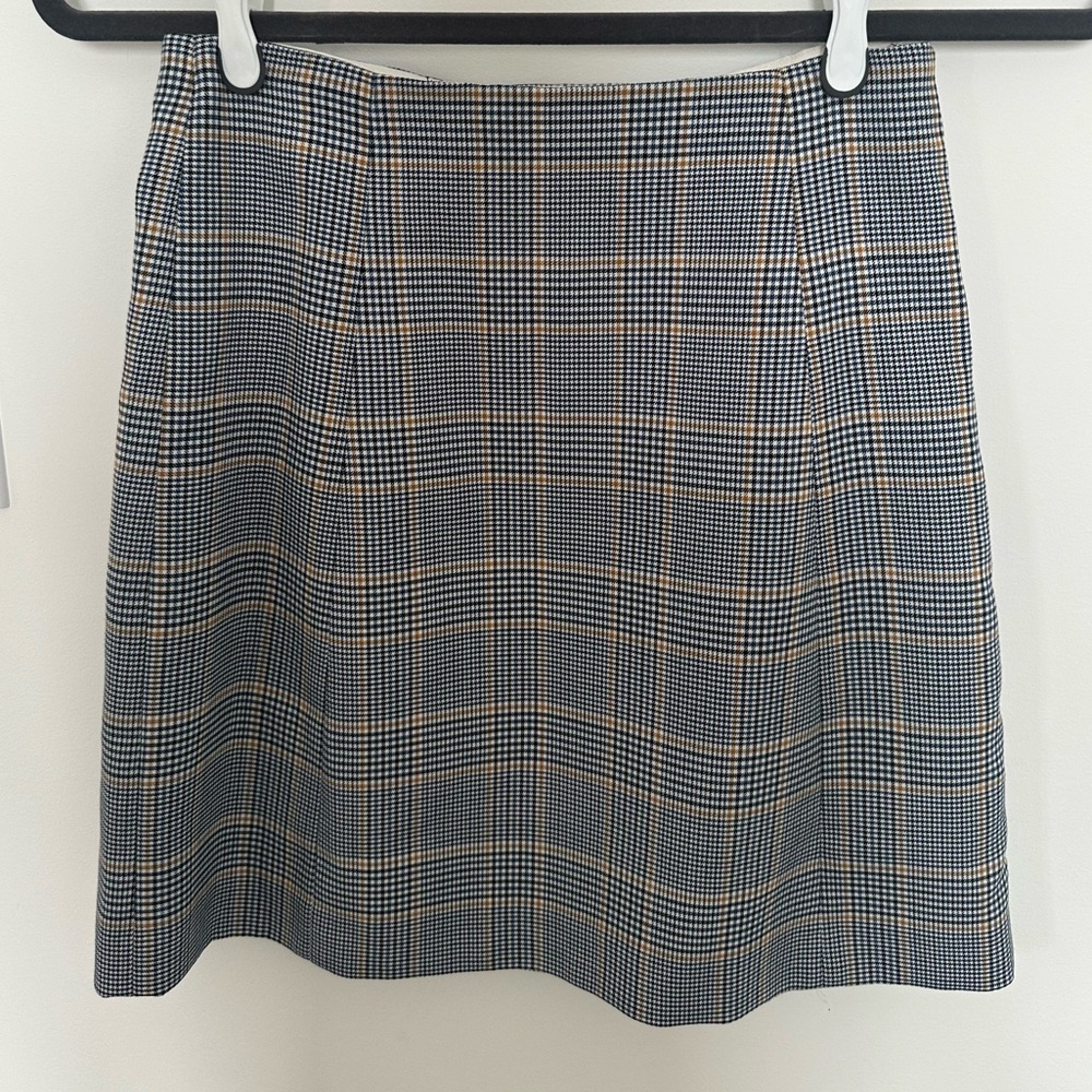 Babaton Skirt